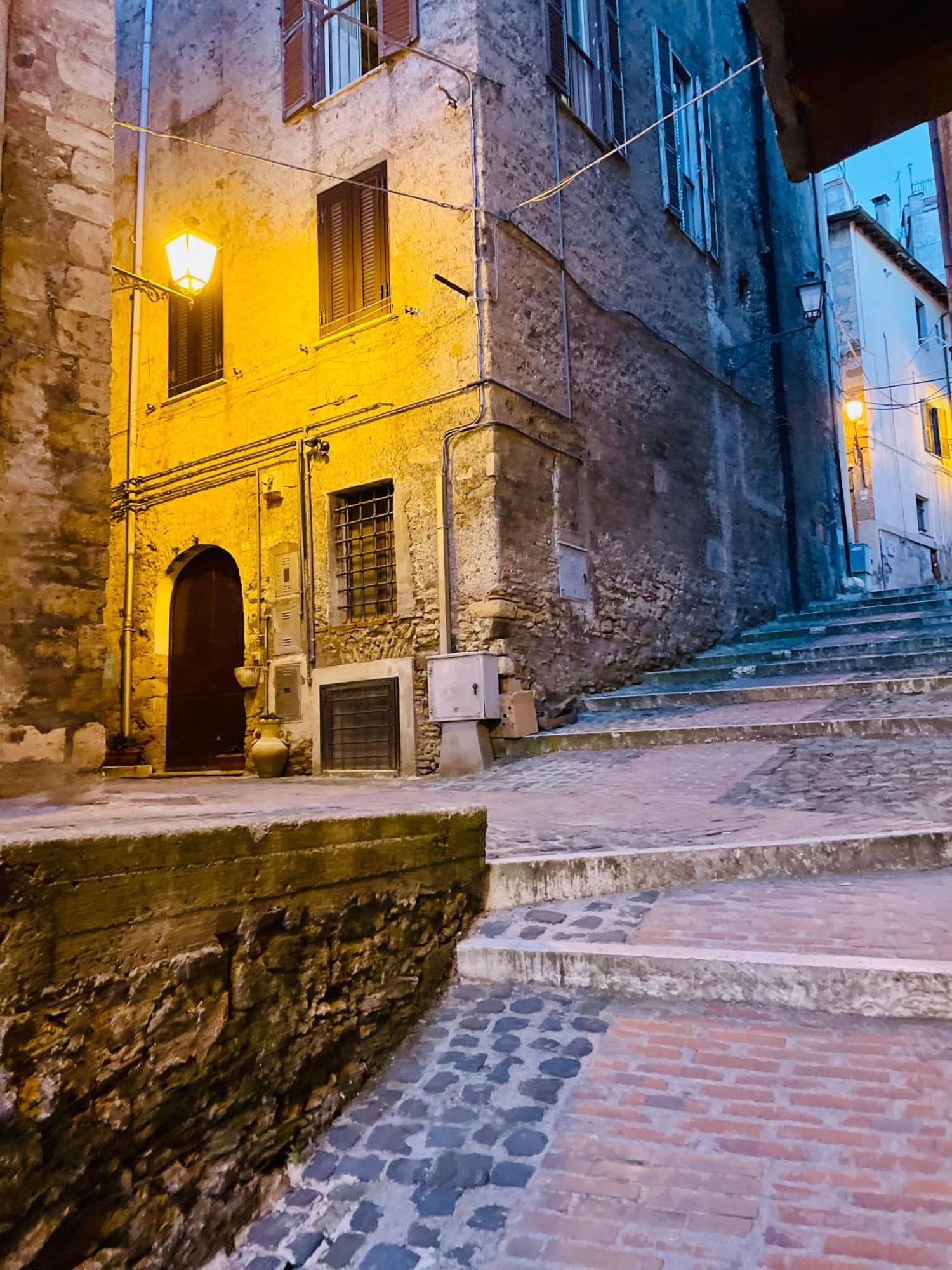 Апартаменты La Casa Del Borgo Ананьи Экстерьер фото