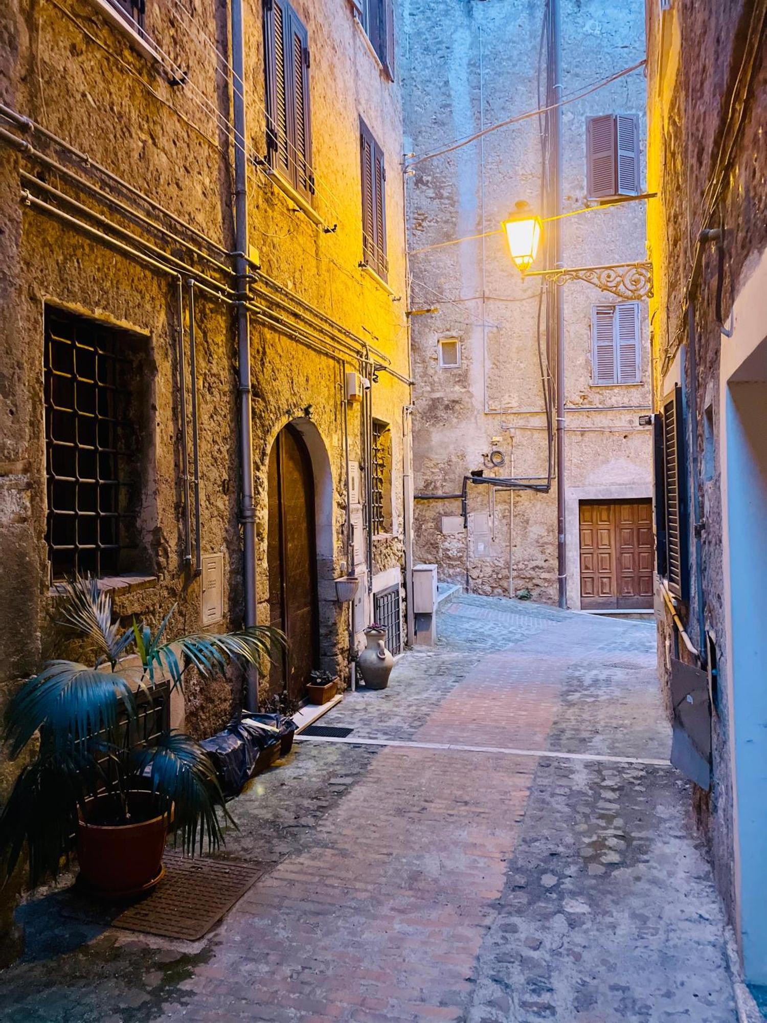 Апартаменты La Casa Del Borgo Ананьи Экстерьер фото